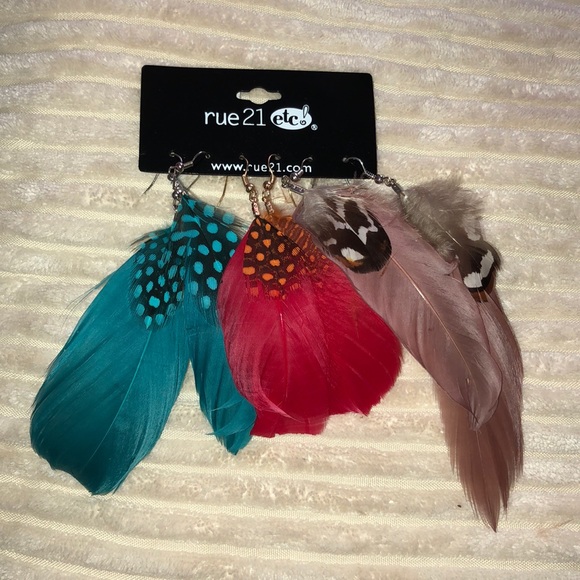 Rue 21 Feather earring set NWT - Picture 2 of 6